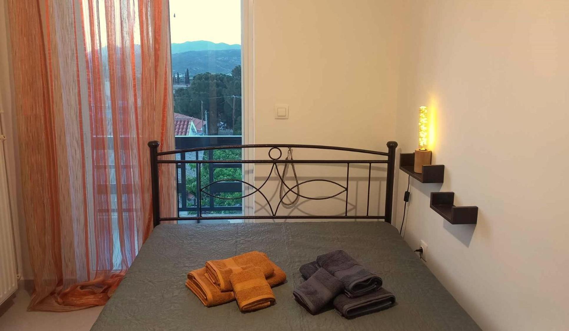 Triζin Apartment Galatas  Exterior photo